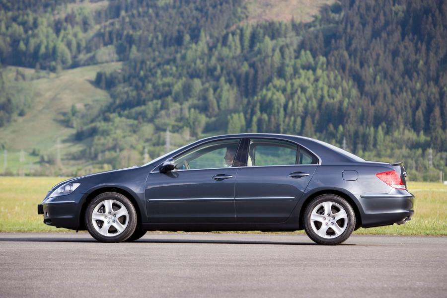  Honda Legend 2004 года  (фото 68 из 68)